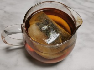 ルピシアの紅茶アフタヌーンティーをポットに淹れた時の写真