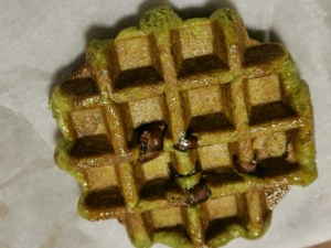 ミスターワッフルの期間限定よもぎ＆あずきの写真